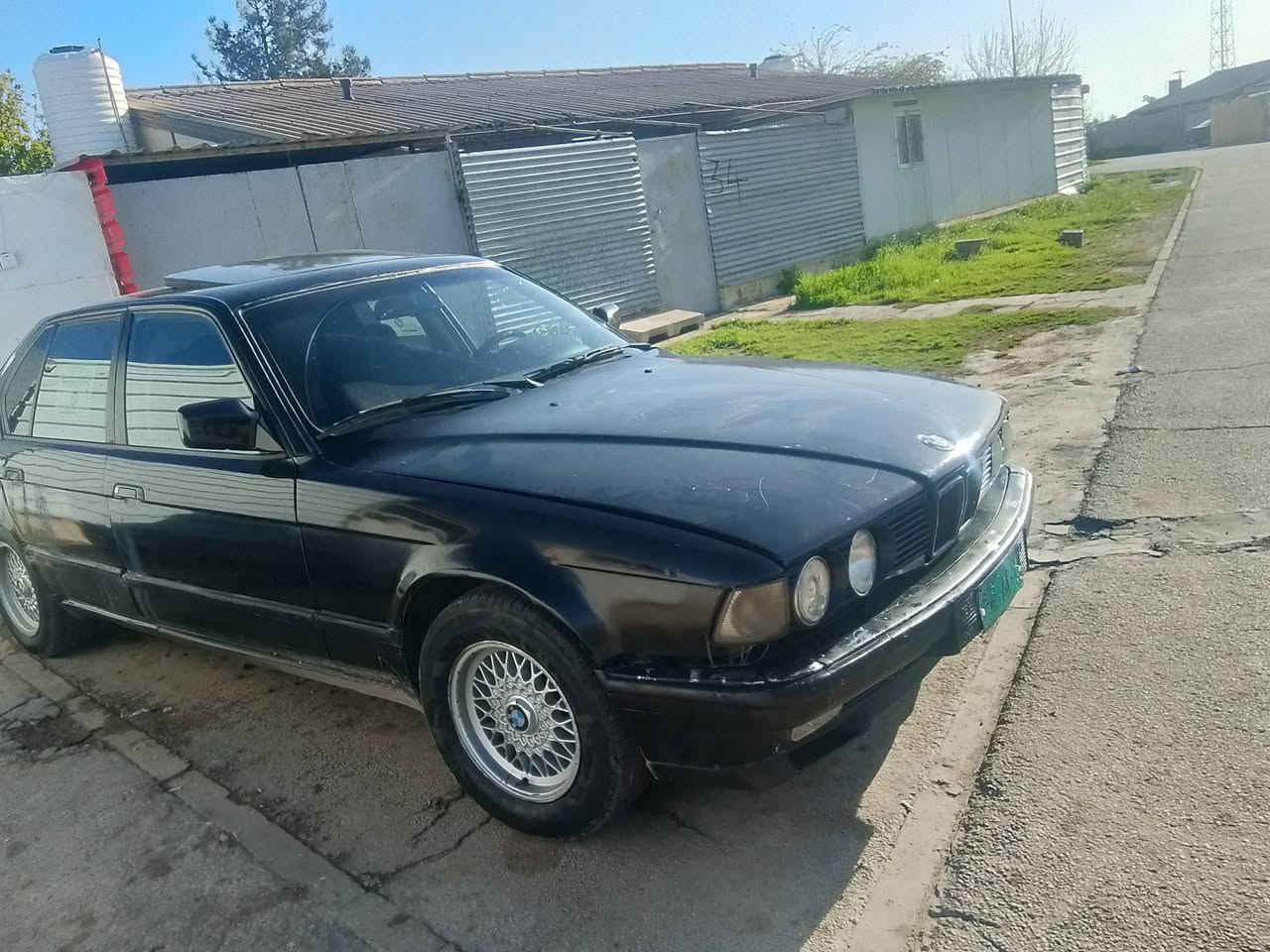 بي ام 735مكينه كير اوتوشرط كابون بيها تخم تايرات جدد ويل خليه جديد غرفتها نضيفه شرط لتحويل شراي يتصل او خاص *********** لسعر 33وبيها مجال للشراي
