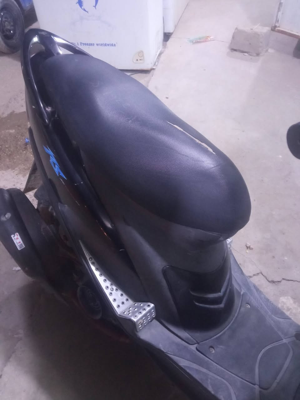 السلام عليكم عندي دراجه للبيع ماكس عدله العنوان بابل الحله ***********السعر 800 وبيه مجال شويه
