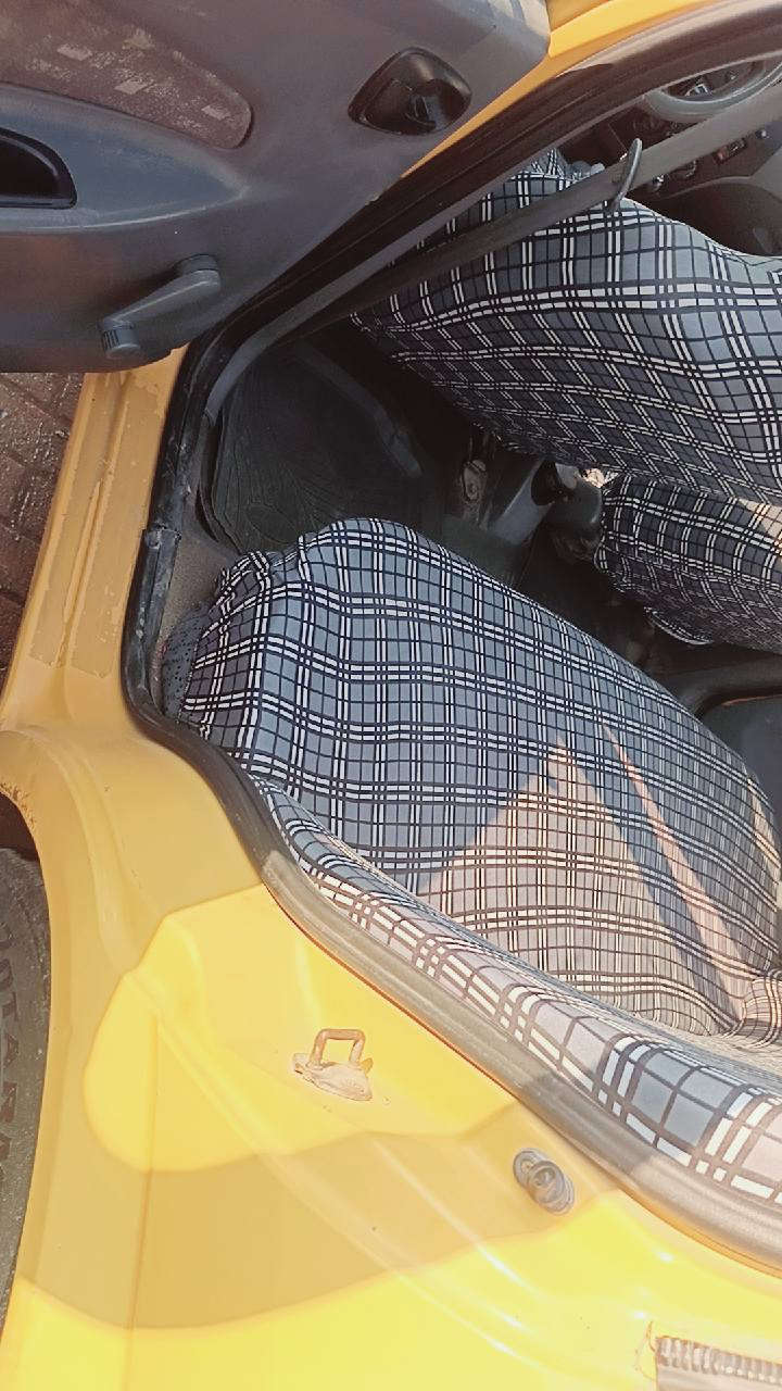 سلام عليكم من رخصت الادمن سياره طبيه للبيع فقط موديل 15بغداد بسمي سنويه الشهر الخامس مابيه صبغ بلاديه فقط بيه طخه جها اليمنيه مامعمره صدر جديد زوج تاير جديد تبريد تدفه شغال كهربائيات شغاله كلها مابيه اي نقص السعر 35 وبيها مجال مكاني بغداد ***********
