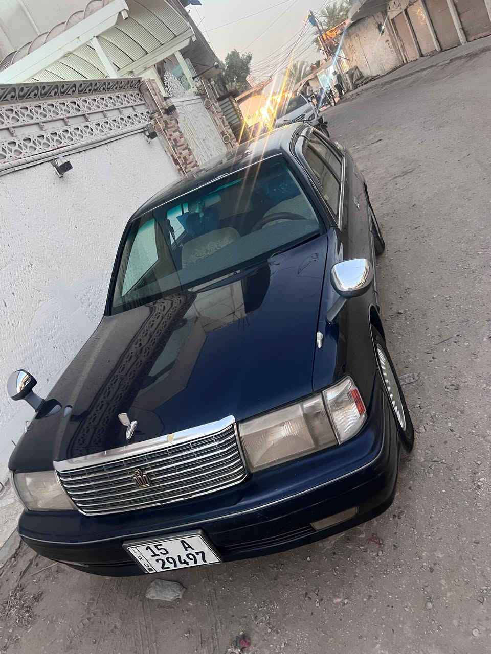 السلام عليكم راس ثور تكم موديل 98 لون حبري سياره كفاله عامه ماعدا طخه بالتكمه الخلفيه الوره السايق مكدار شبر حداديه حلوه محرك فيشه وبطل رقم انبار دولي مداور ثاني يوم السعر 95 وبيه مجال مكان السياره نجف للاستفسار الاتصال على الرقم /***********
