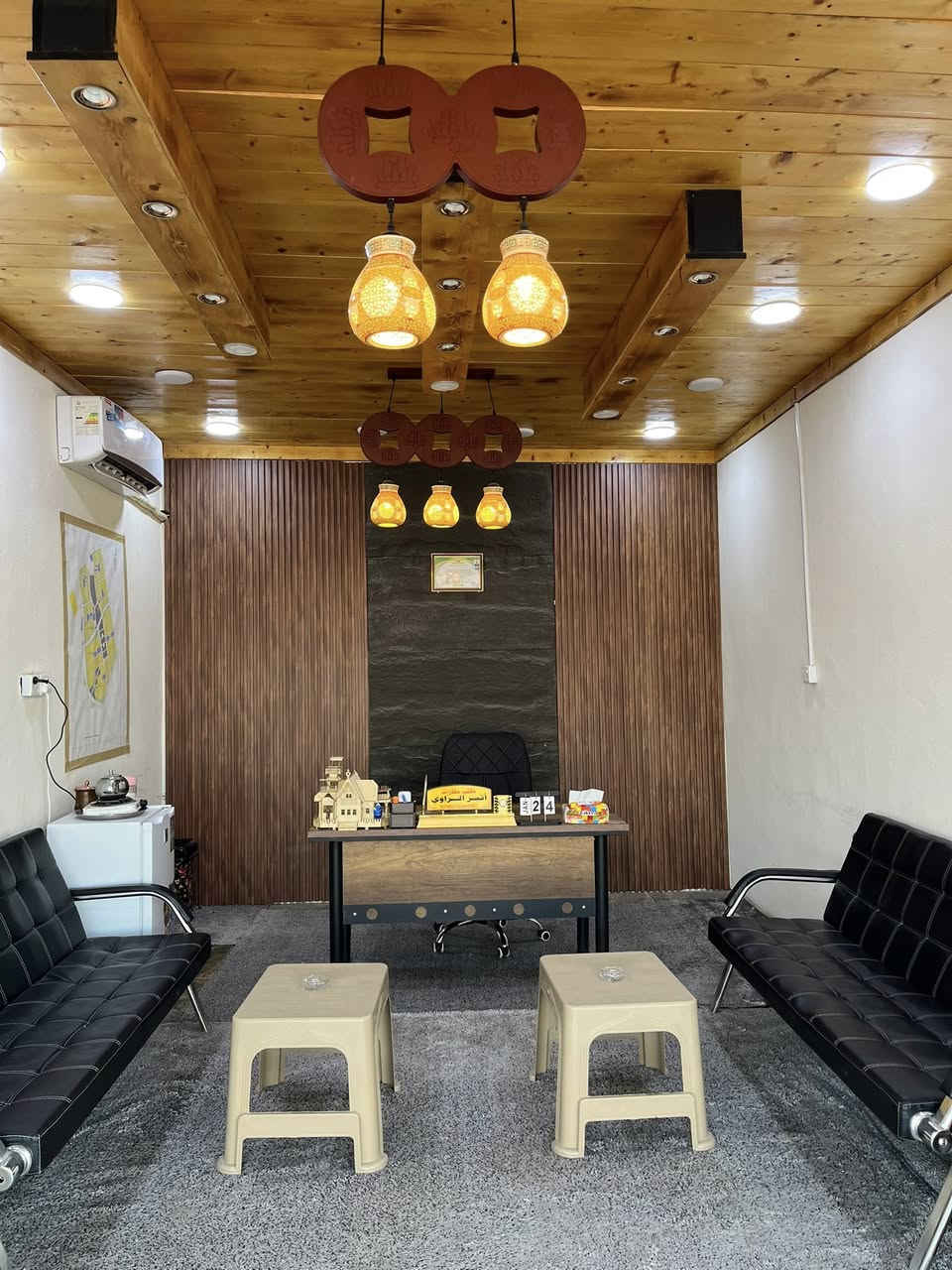 مكتب أثير الراوي للعقارات 
بيع وشراء الدور والأراضي السكنية والمحلات 
عقود ايجار وبيع وشراء 
اثير الراوي ***********📞
📍عنوان المكتب العبيدي مقابيل باب المستشفى
