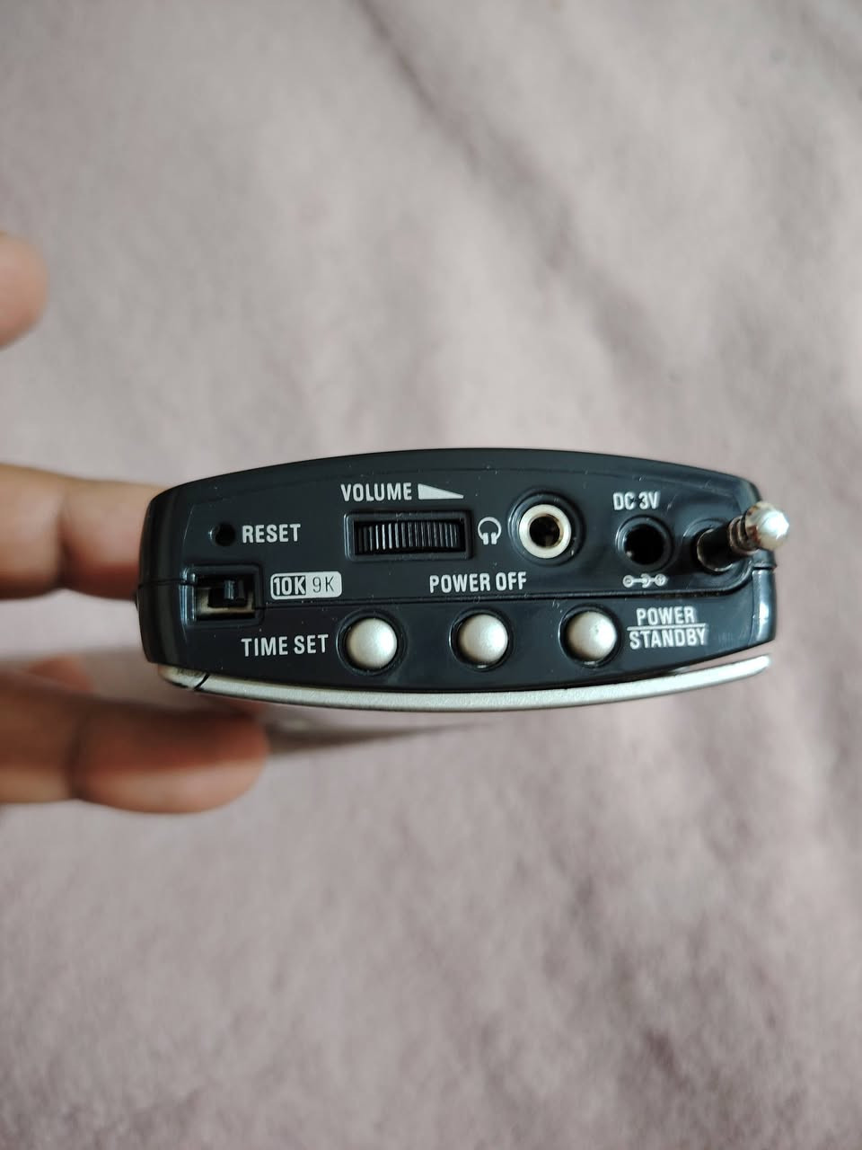 راديو كراوندك موديل etraveller vll على هيئة الشركة جميع الموجات mw. Sw. LW. FM السعرة 75 الف يوجد توصيل العراق


**إذا كنت صاحب هذا الإعلان وتريد حذفه لأي سبب، رجاءا أرسل رسالة إلى الدعم الفني**