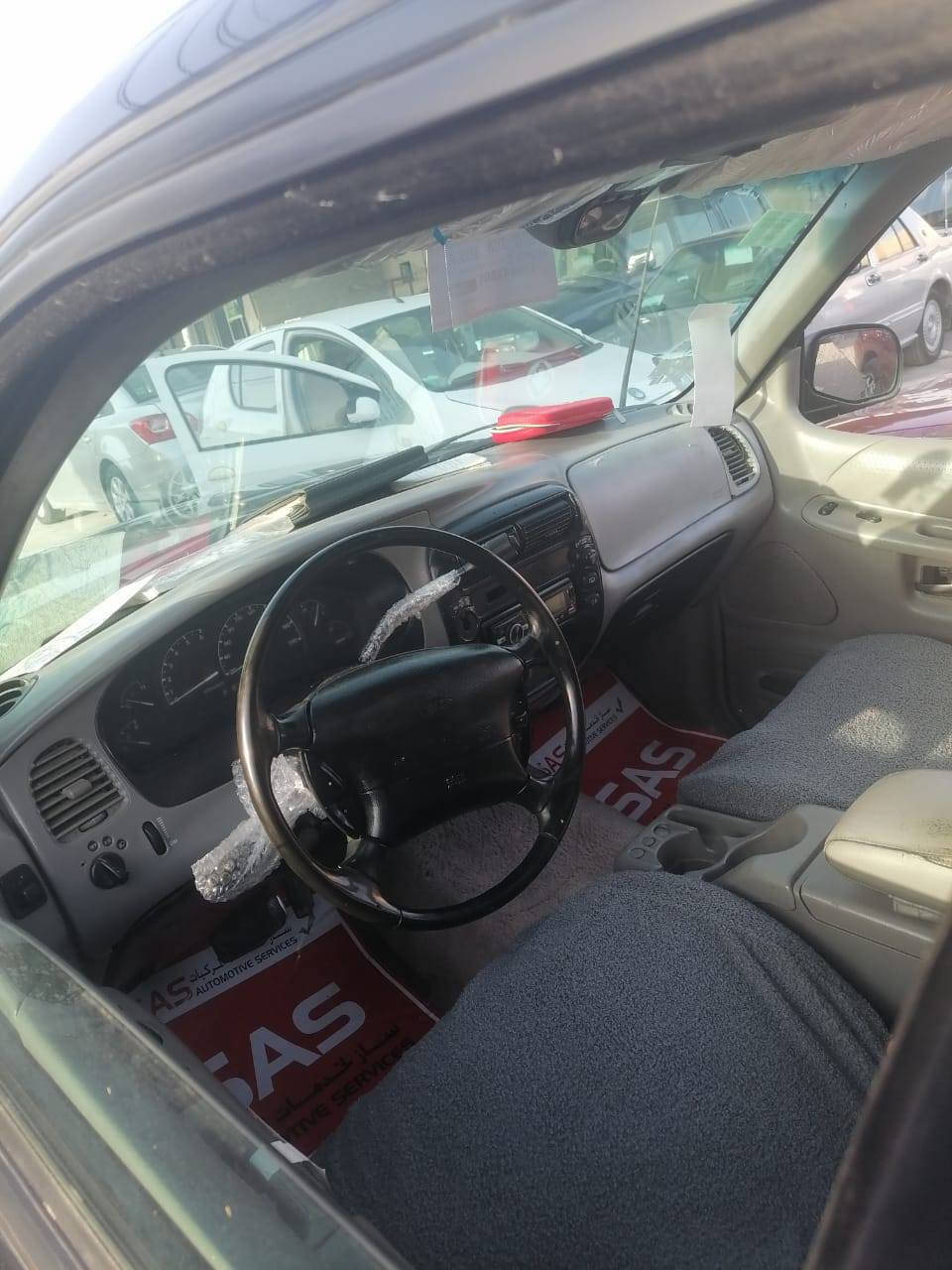 فورد اكس بلور موديل ٢٠٠٠ محرك وكير بلاد مال كصه ***********عندي وكاله بسمي وراعيها موجود. السعر ٤٥ وبيها
