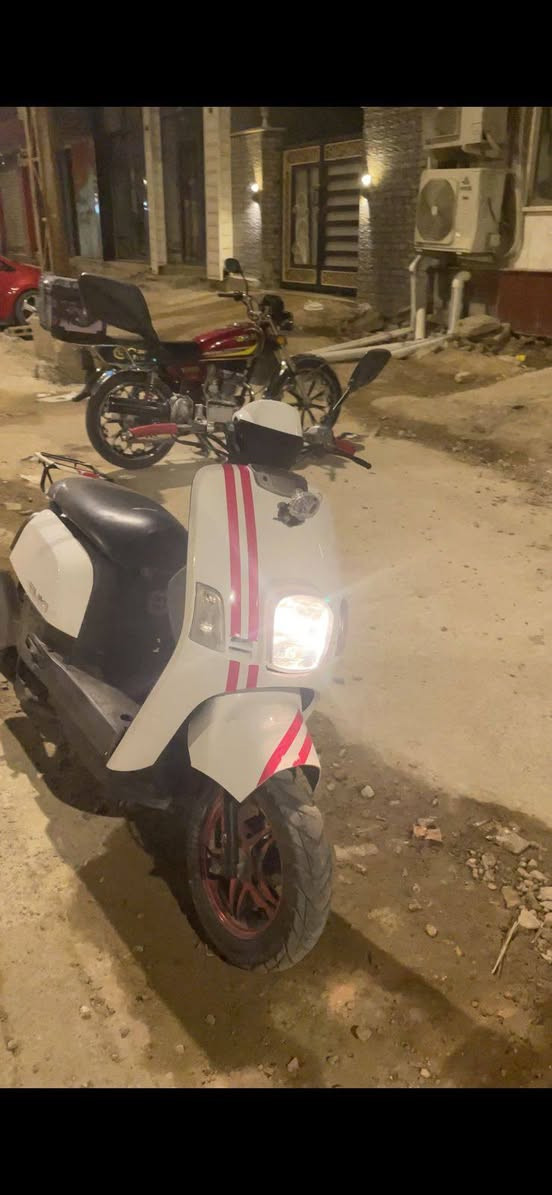 السلام عليكم دراجة بوليسي كابريتر محرك 120cc كفالة عامة السعر 800 بي مجال بسيط العنوان هيت


**إذا كنت صاحب هذا الإعلان وتريد حذفه لأي سبب، رجاءا أرسل رسالة إلى الدعم الفني**