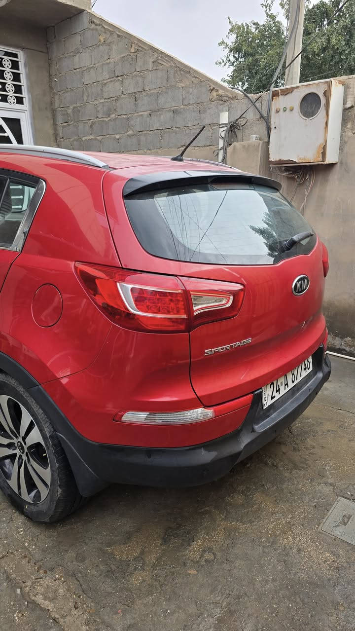 سبورتج ٢٠١٤ خليجي مكفوله رقم شمالي باسمي تخم تاير
السياره خير من الله ١٦٠ ورقه وبيه مجال ***********
