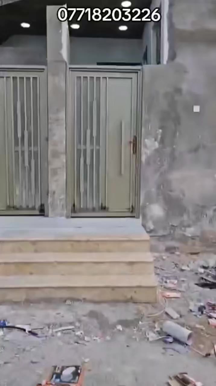 بيت الايجار في منطقه دور الشرطه تكون غرفتين وصاله مطبخ صحيات وديوان وساحة صحيات خارجه داخليه سعر الايجار بس 450 شامل ماي والكهرباء غير قابل للتفاوض اي استفسار رقمنا موجود على الشاشه *********** عرض الفترة محدودة
