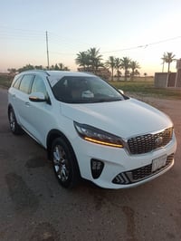 للبيع سورنتا موديل 2020 ماشيه 100 بسمي ثاني يوم المداور سياره جديده اح...