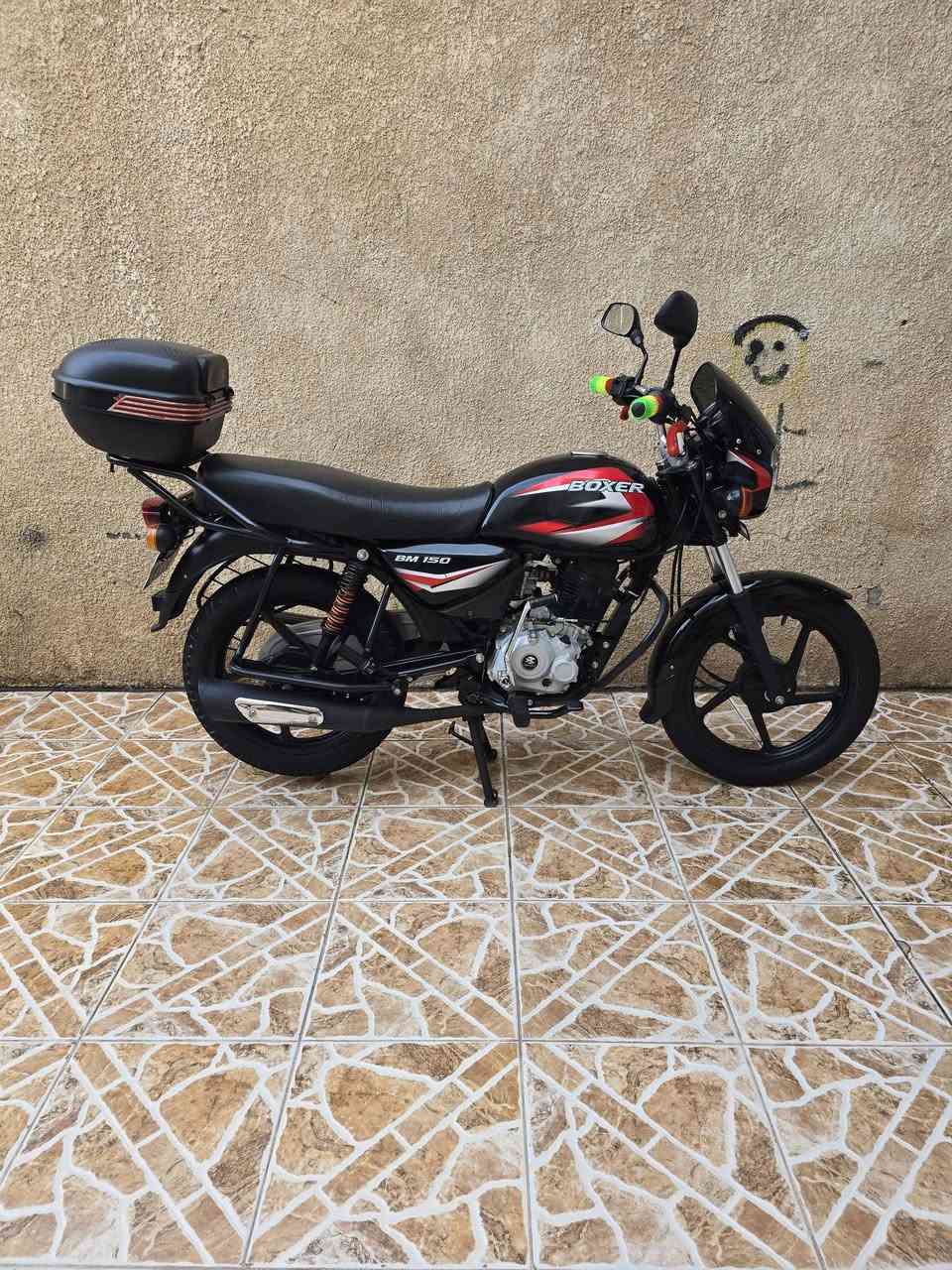 السلام عليكم شباب
بوكسر للبيع 
موديل 2023 
 نازله 2025 
دراجه زيرو
مكفوله كفاله عامه 
دراجه رقم وسنويه ديالى 
نكليزي تحويل ثاني يوم 
مكاني ديالى خالص
 الشراي يتصل على هذا الرقم ***********
