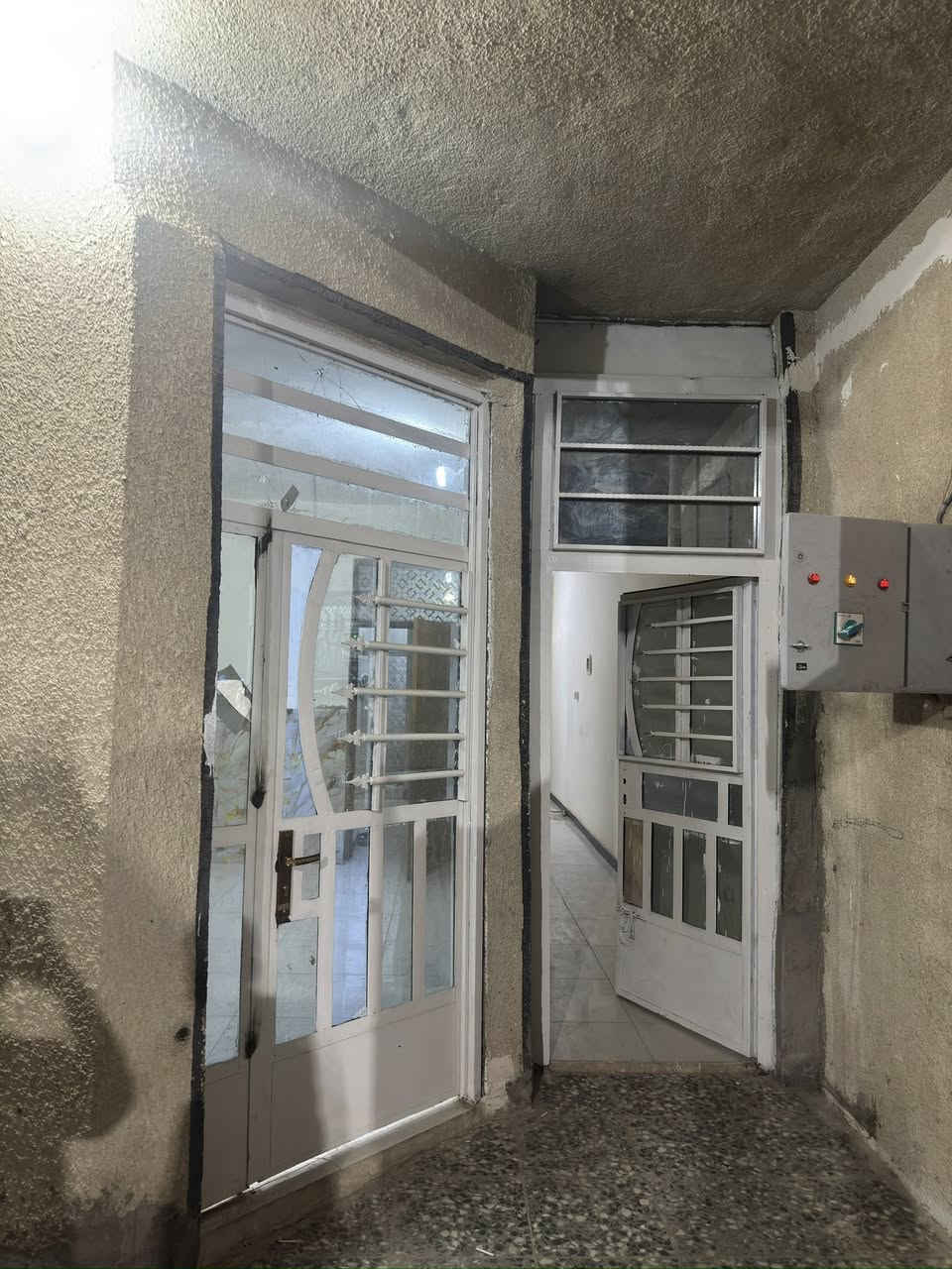 بيت للايجار ١٠٠ متر طابق واحد نهاية الاربع شوارع النفطية شارع سكلة الركابي الفرع الثاني غرفة وصالة واستقبال ايجارة ٣٠٠ قفل  استفسار *********** 
عائلة زغيرة
