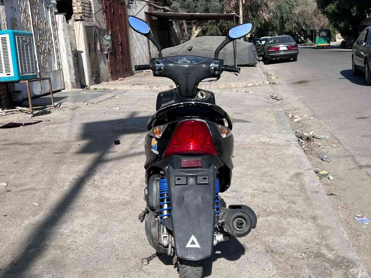 السلام عليكم
ماكس ثعلب 🦊 
كهربائيات كلها شغالة عالي ناصي هورن سلف بك لايت اشايريمين يسار دبل اشارة كله مكفول
بريكات امامي خلفي يخبل
طسة ريشة
شلعة و معدل حلوات
مكفولة من النضوح و التبخير و التنقيص
محرك مفتوح مفتوح مفتوح بس متسمعله حس بس صوت الصالنصة و المروحة 
سعر 650 بيها مجال بسيط
مكان بغداد الشعلة 
ه‍: ***********
تفاصيل اكثر واتساب
