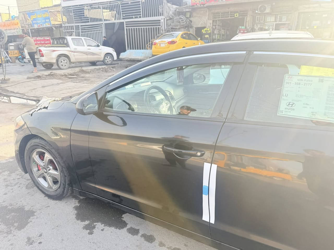 سلام عليكم
النترى وارد أمريكي ٢٠١٨ 
نص فول 
كير محرك درجى أولى عل شركه 
رقم بغداد انكليزي 
بيها كلير قطعتين 
وقطعه تبديل 
شبرين صبغ تكمه عل اثرها مرخي باب وجاملغ ايمن 
السياره خير من الله 
ماشيه ٨٩ 
تبريد شغال 
سياره عليها ادامه منظومه بانزين كامله وباتري جديد 
سياره  في حاله جيده 
ب١١٥ وبيها مجال 
مكاني واسط -الصويره -الشحيميه 
***********
