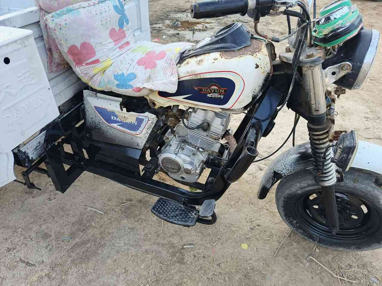 سلام عليكم ستوته للبيع موديل ١٧ أوراق اصولي محرك اول مره يجفت نكره سلف السعر ١٤٠٠ وبيها مجال المكان قضاء النصر ***********
