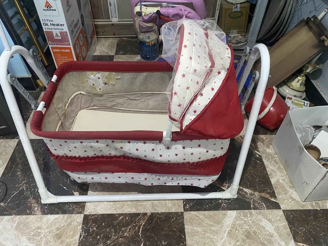 كاروك مستخدم نظيف ب 5 الالف كاعد اصفي بالأغراض عنواني الاصمعي الجديد ***********
