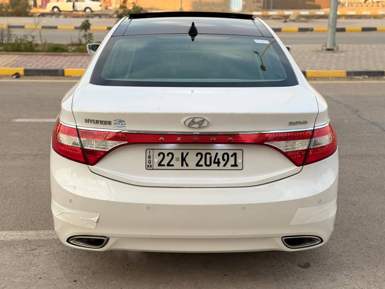 أزيرا 2013 خليجي شمالي تحويل او وكالة عامة ثنيهن شرط
مكفولة كفالة عامة لا شخوط ولا رصعات 

اجدد وأنظف واحلة وارقى أزيرا تشوفهة سيارة متنوصف
بصمة وبانوراما طكتين وجلد قرميدي وكشنات كهرباء 
مكينة 6 سلندر مكفولة كير مكفول حدادية وتبريد ثلج 
بردات بلاد وزينون ولدات وحساسات امامي خلفي 
اشاير مري ويل كروم السيارة بدون نقص 

السعر 140 وبيهة مجال مكاني واسط 
***********
***********
