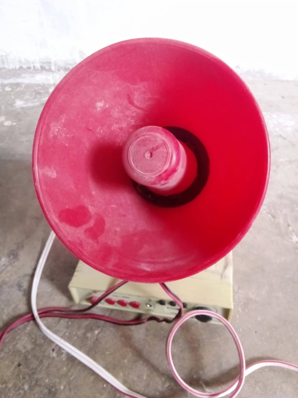 السلام عليكم سماعه حجم جبير لاصليه وجهاز كذالك بعدهن لوك مامستخدمات قيم وخذ الرقم ***********
