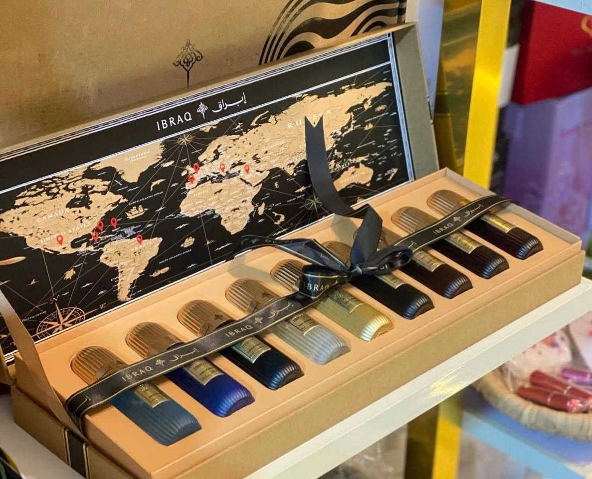 السلام عليكم
بكج مجموعة عطور إبراهيم القريشي

عطر توباكو فوحان قوي وثبات عالي 🔥

متكون من ٩ عطور رجالي نسائي ❤️

سعر البكج ٣٧٠٠٠ألف توصيل مجاني
*********** واتساب
