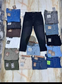 ملابس • متوفر • حصري