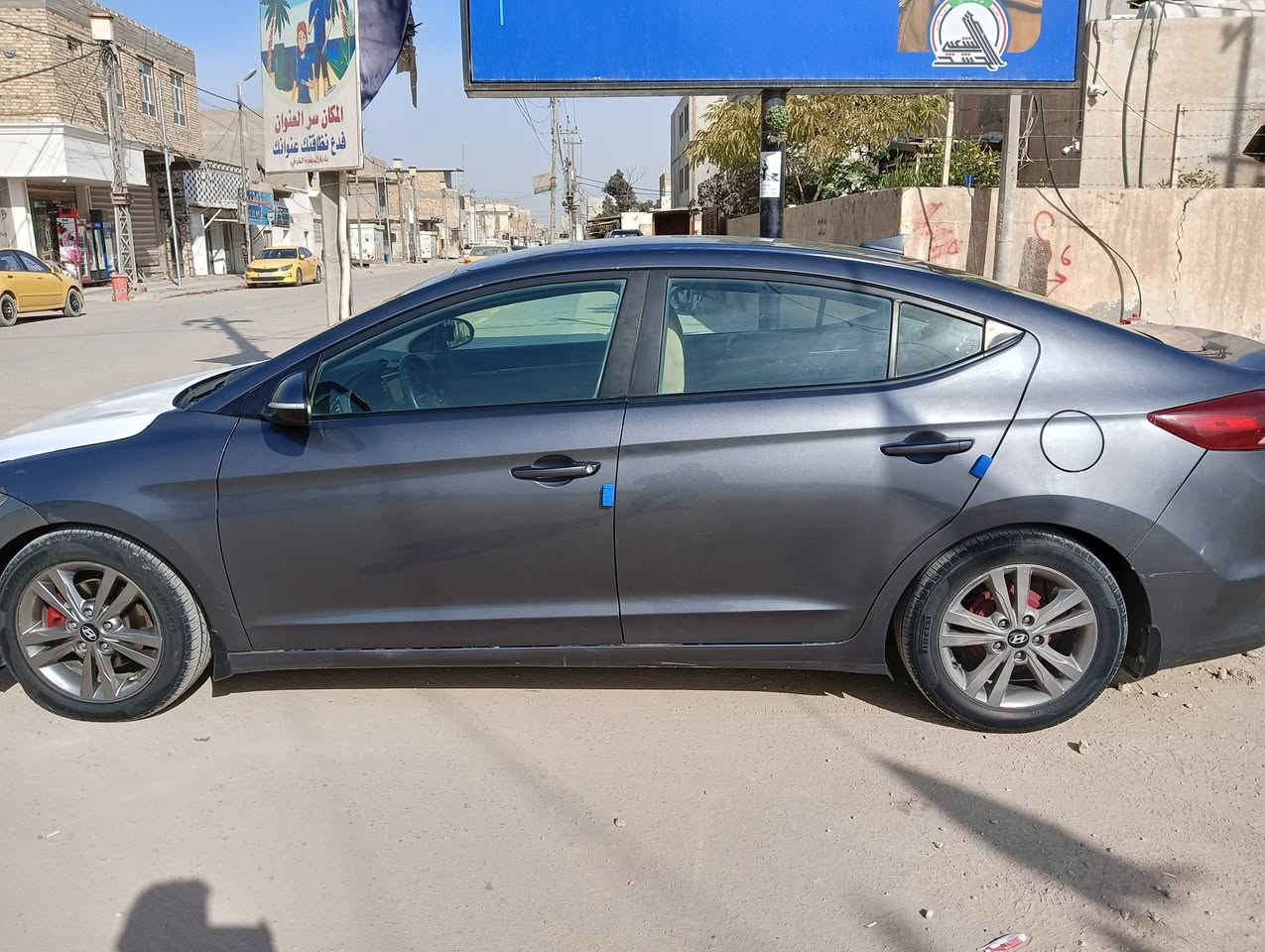 السلام عليكم سياره للبيع النتره وارد امريكي رقم مثنى اشاره بالمرء تدفاه كشنات كامره تحكم استيرن رادار حداديه مكينه كير جاهزه مكاني ديوانيه الحمزه الشرقي 
125 وبيهه مجال ***********
