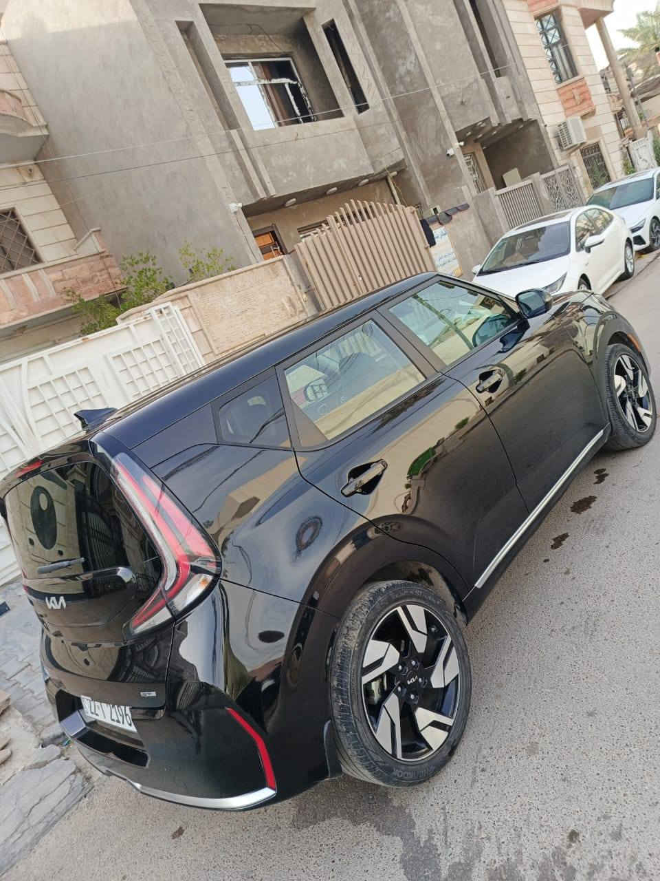 للبيع فقط كيا صول 2024 مواصفات جي تي فول واحد ع واحد مرقم اربيل باسمي جاهزه بدون اي نقص حادثها فقط دعاميه اماميه بدون ايرباك وسونر بيها ومكانها بغداد الاعظميهه  سعر 168 وبي شي بسيط ***********
