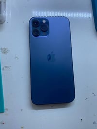 للبيع موبايل 12 برو ماكس للبيع فقط شاشة محترقة07833759424 واتساب