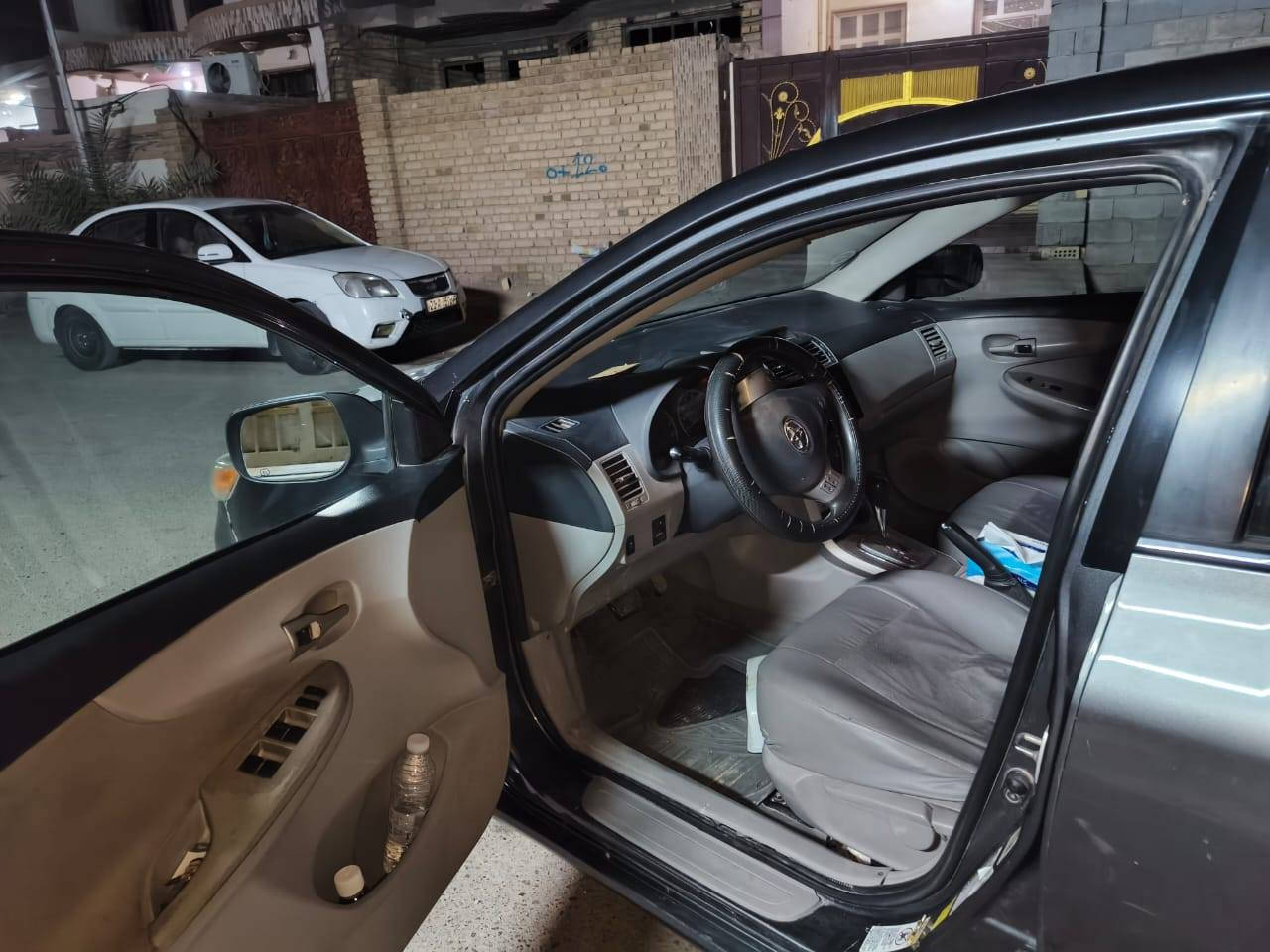 كورولا ١٣ امريكي خصوصي لون فيلي رقم واسط بإسمي ممتواجد على الفيس ***********/ ***********
