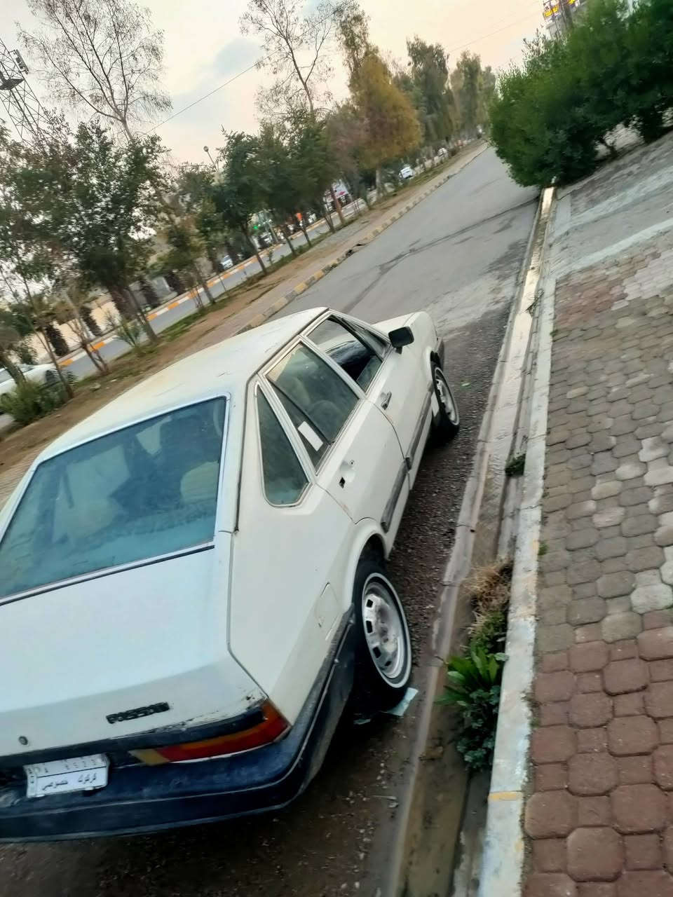 السلام عليكم برازيلي للبيع مشروع وطني سنويه عاج سياره جاهزه كركوك السعر 15 وبيها مجل للطيبين للطيبين كير محرك بالشرط تاير  تخم جديد سياره كدام العين كهربائيات شغاله مراوس يرهم حسب القناعه ***********
