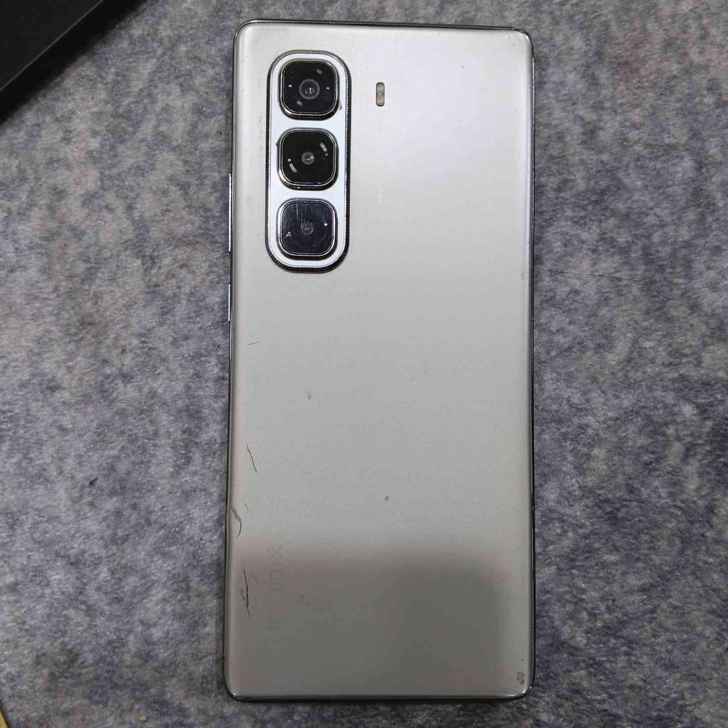 السلام عليكم
تليفون انفنكس للبيع

ذاكرته 256

((الجهاز امبدل شاشه الشاشه متجي تجاريه بس اصليه من الشركه مالته بدلتها اب120 الف الله شاهد عليه))
((الضهرر مالته بي شخطات بسيطه))
العنوان ((بغداد الزعفرانيه))

سعر الجهاز 150 وبي مجال قليلل ✨🔥


**إذا كنت صاحب هذا الإعلان وتريد حذفه لأي سبب، رجاءا أرسل رسالة إلى الدعم الفني**