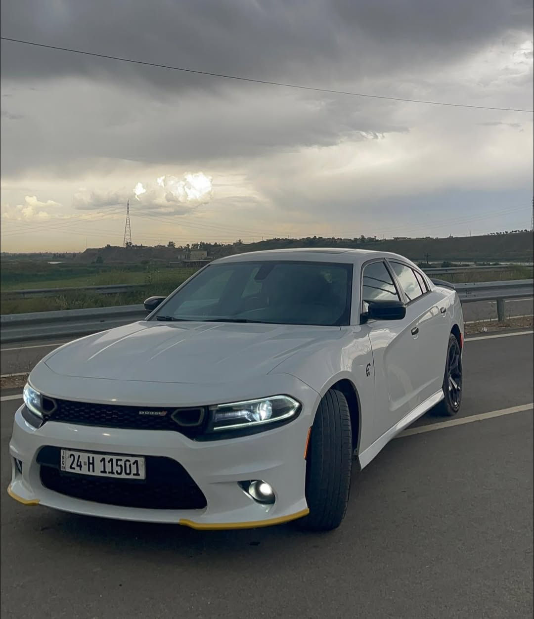 دوج چارجر 2015 
الفئه: sxt
المحرك:3600
اللون : ابيض 
ماشيه 172 mi حقيقي!
المواصفات :
فتحه سقف 
كشنات حضن 
كشنات ميموري خزن 
كشنات جلد (بلادي)
تدفئه وتبريد الكشنات 
تدفئه ستيرن 
حساس خلفي مع الكاميرا 
گير طياره 
شاشه چبيره 
هيتر مرايه جانبيه 
تشغيل عن بعد
السياره كلين تايتل ضررها فقط جاملغ امامي جهة السائق موجوده بالصور + بيهه ملاحظات
گير . محرك . حداديه . تبريد . كفاله
السياره على وضع الوكاله  من گير ومحرك وبدون برمجه . واستخدام شخصي
السياره جاهزه من جميع النواحي وعليها ادامه كامله + شرط التحويل
السعر : 197 وبيهه مجال للشراي 
مكان السياره : الموصل
للاستفسار : 
***********
***********
ملاحظة: مكلف بالنشر فقط
