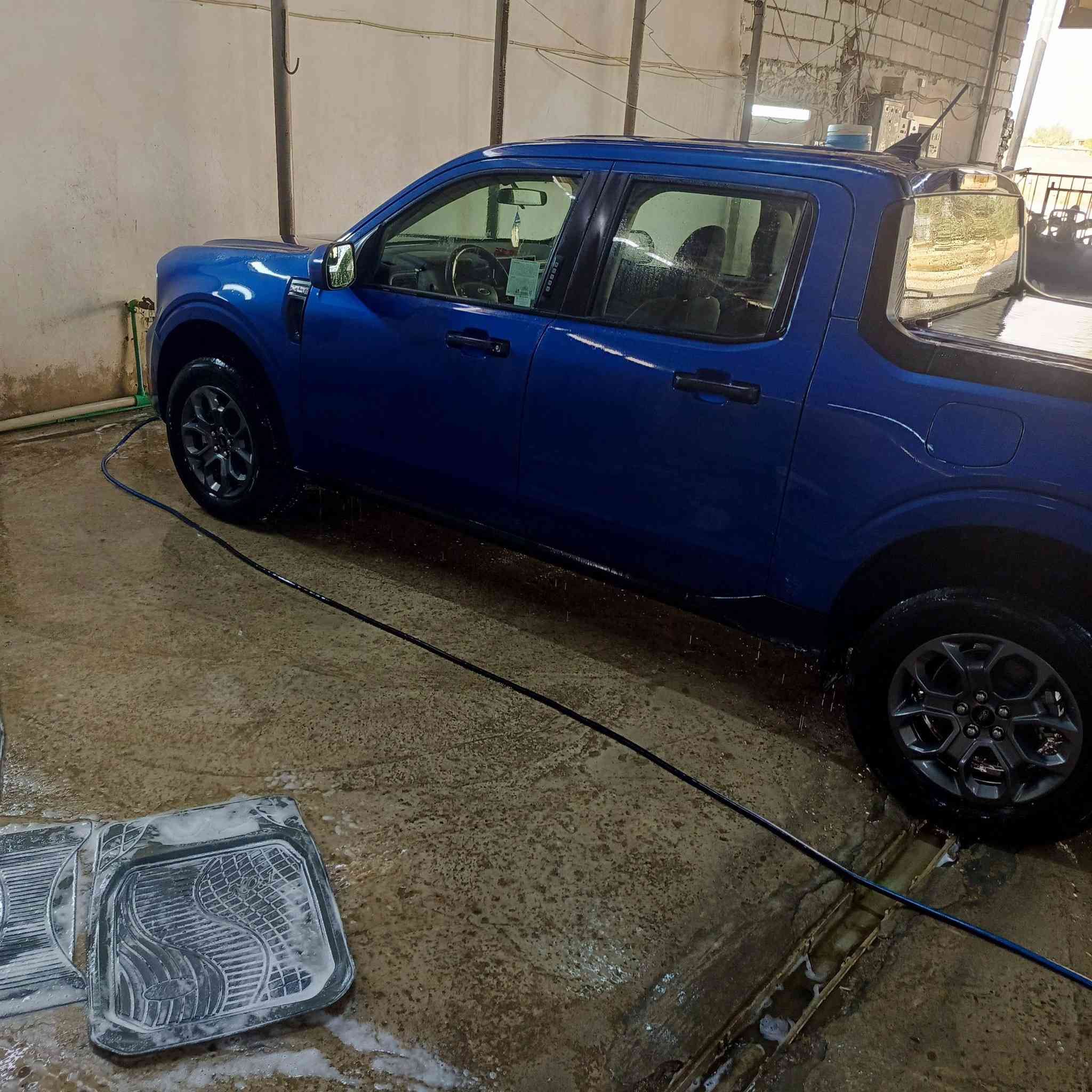 السلام عليكم 
مافرك xlt
موديل 2023
مقاعد امامي تدفئه
ستيرن تدفئه
رقم بغداد بسمي
حادثها بل منشور
ضرر باب البدي 
مكان السياره سامراء 
السعر 185 
***********
