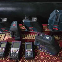 كبان ليزر بوش اصلي وفيته بوش اصلي مختلف القياسات للاستفسار 07716642199