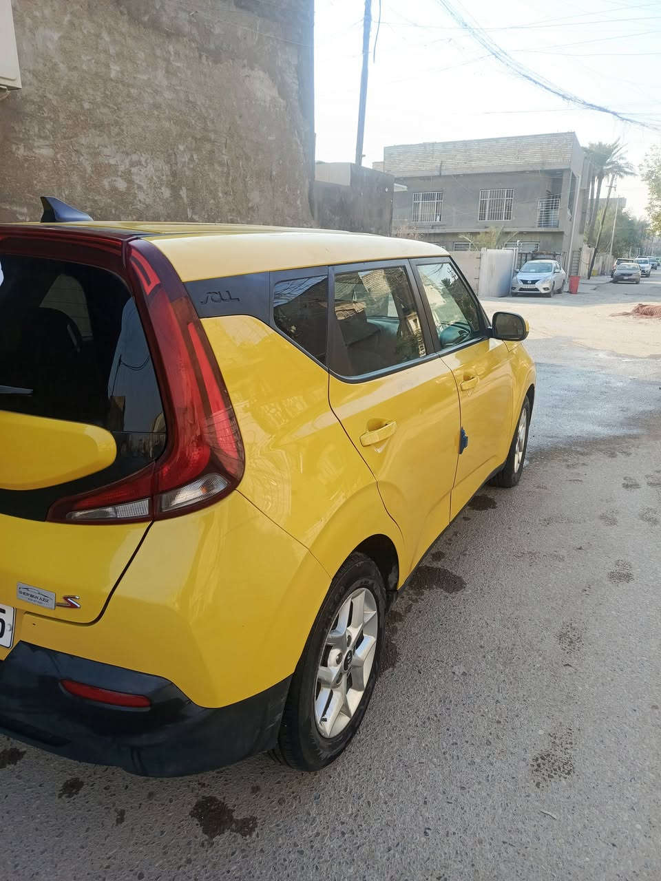 السلام عليكم سيارة صول موديل 20خصوصي رقم اربيل صوره الحادثة مرفقه داخل صور سعره المكينة 2000 والكير ي تي قبل 5ايام شديته تبريد تدفئة كامله سعر 120 ومجال بسيط رقم ***********
