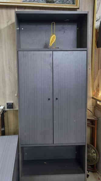 السلام عليكم عندي سيت مكتب  جديد 
وميز جتماعات جدد مكاني البلديات 
***********
