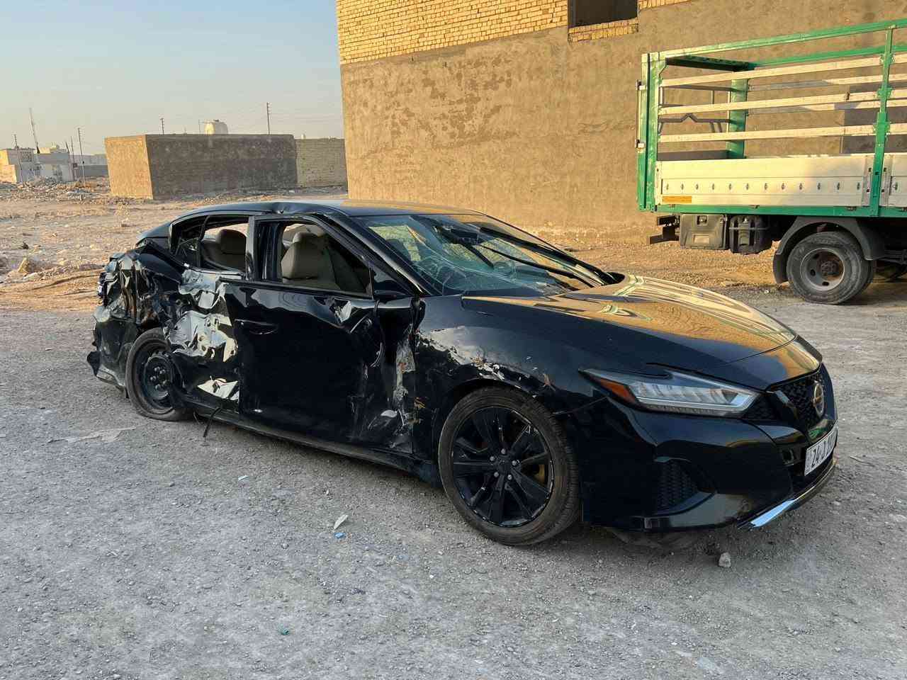 سلام عليكم للبيع نيسان 2021رقم دهوك انكليزي ارقام سنويه جدد تحويل مباشر اخوان سياره تعرضت لحادث ضربه جاملغ خلفي +أبواب صفحه اليمنى طخطخات ابيع ع حادثهه فقط بدون دواخل سابقا مكفوله شواصي لغود ايرباكات كير مكينه جدد شغاله وتمشي تبريد ثلج مواصفات معروفه مكان السياره بغداد السعر 58$مناسب 
الاستفسار ***********

