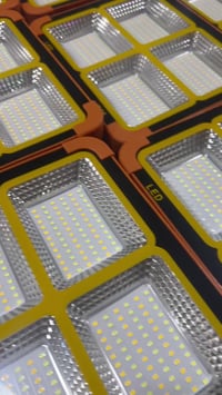 لوحة شمسية • ١٣٠ لومن • IP54