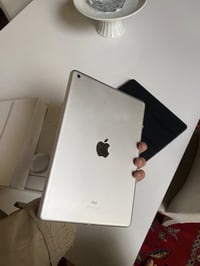 ايباد ٩ • ٦٤جيجا • نضيف