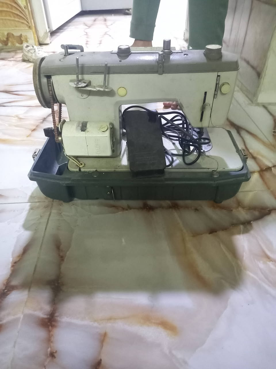 ماكينه شغاله شرط كل اب ما بيها 90 وبيها مجال تعال خاص وتدلل شرطه شغل


**إذا كنت صاحب هذا الإعلان وتريد حذفه لأي سبب، رجاءا أرسل رسالة إلى الدعم الفني**