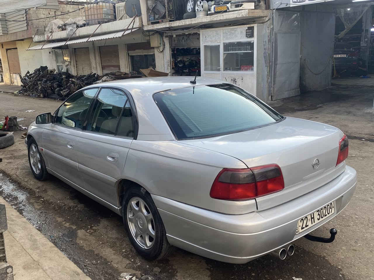 اوبل بزون 2001 مصبوغ عام گير ومحرك بشرط كهربائيات بشرط تبريد شغال هزه باقي سنويه جديده لحد2031 تعديل سرعه وتحكم كله شغال / السعر 67 ورقه رقم الهاتف للتواصل ***********
