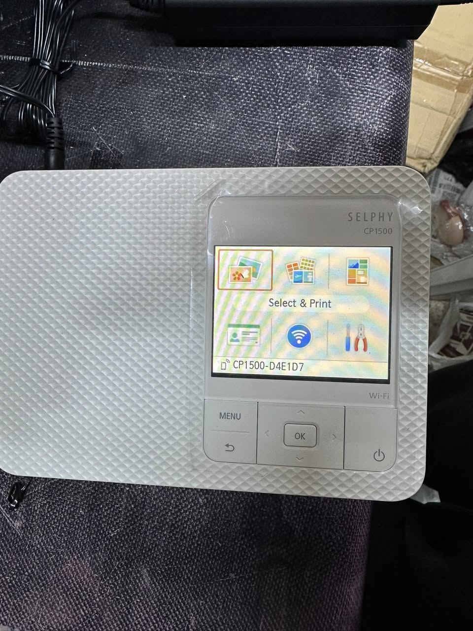 طابعة كانون موديل سيلفي CP1500 
وياها 3 كاترجات اثنين جدد لوك وحده داخلها كذالك جديده 
وياها 6 سيتات ورق تفاصيل موضحه ب الصور 
اكتب سعرك بما يرضي الله 
متوفر توصيل كل العراق 🇮🇶


**إذا كنت صاحب هذا الإعلان وتريد حذفه لأي سبب، رجاءا أرسل رسالة إلى الدعم الفني**