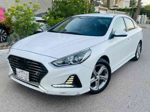 السلام عليكم
سوناتا 2018. خليجي شركة العامة مكفولة 
رقم بغداد 
مواصفات 
١- محرك ٢٤٠٠ دوش 
٢- كشنات جلد + كهرباء 
٣- قطعتين تبريد 
٤- مري شفط + إشاره 
٥- كامره + شاشة وسط 
باقي مواصفات الشركة العامة 
سياره جاهزه من كلشي ماشية 120 الف كم مكينه وكير على وضع الشركة بدون فتح 
مكفولة من الحادث والصبغ بية بارد مكانين صغار 
مكانه :- بغداد 
السعر :- 154
***********
