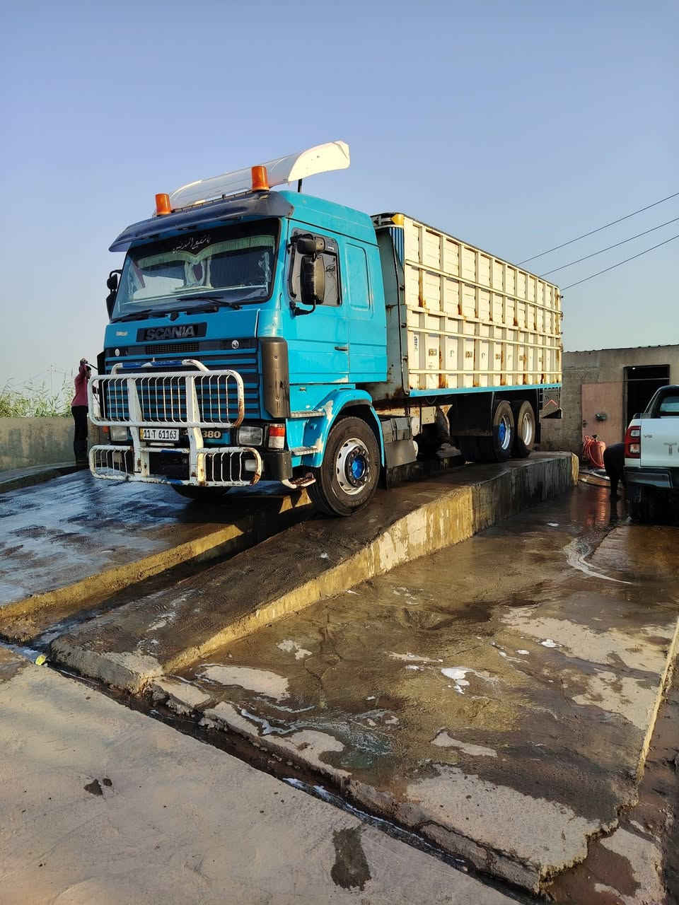 سلام عليكم سكانيا سنكل عضلة شاصي بلادي قطرة صبغ مابي 10 باج بطن بلادي طول بدي 7و ربع  اكسل جي اف مال بومة كير 3×3 مكينة 113 بم كهربائي سياره جاهزة تخم تاير رقم بغداد انكليزي تحويل ثاني يوم موديل 95 قمارة اسرائيلية بلادي السعر 255 والاستفسار اكثر اتصل ***********❤*********** ❤ المكان ديالى بلد روز  رجائن الموشراي لا يخابر
