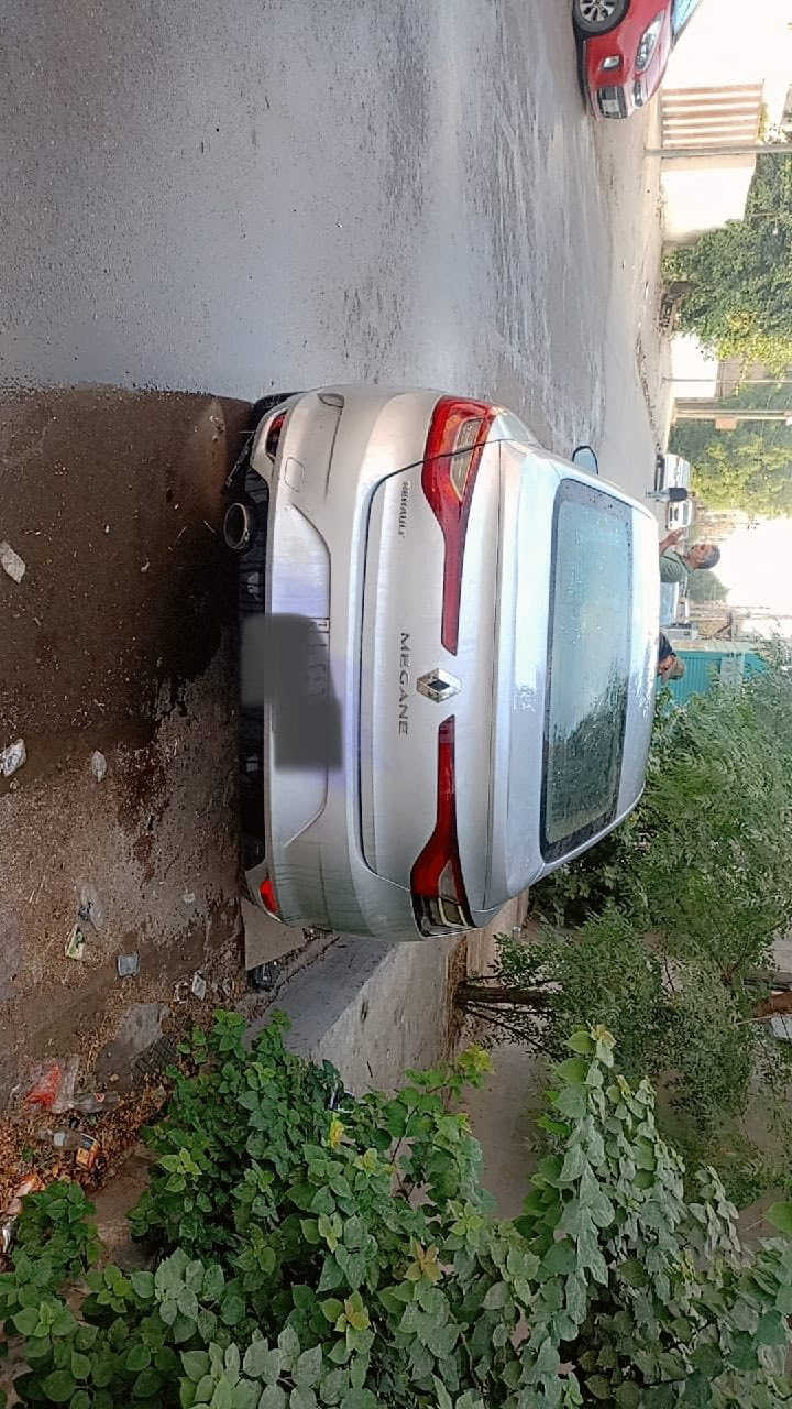 للبيع رينو 2019 سياره جاهزه مابيها اي نقص رقم بغداد تحويل ثاني يوم سعر 95 بيها مجال استفسار ع هذا رقم صاحب سياره ***********
