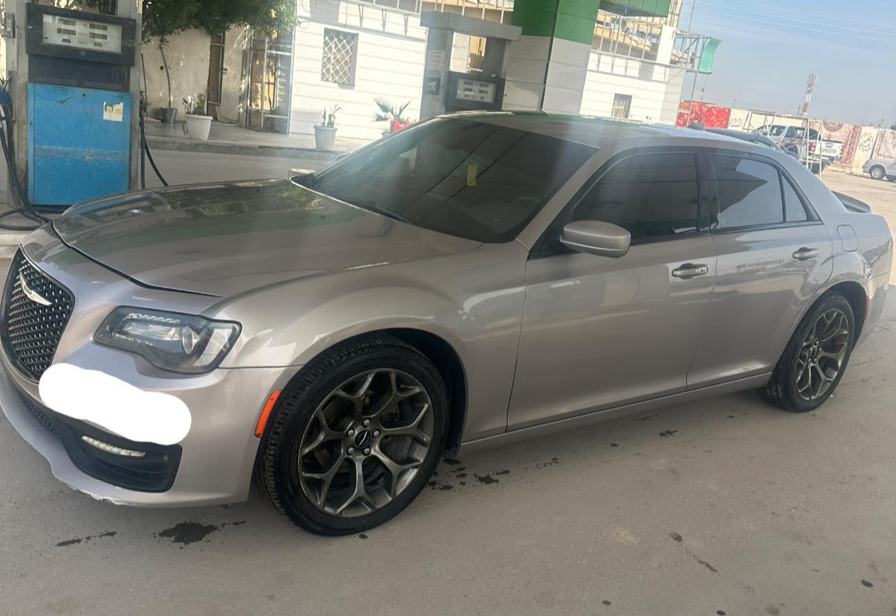 السلام عليكم 

بيع فقط بدون مراوس 
اوباما 2016 ادوات 6 سلندر محرك 3600 كفالة سرقة وانتربل داخله سياحة وارد كندي 🇨🇦 بدون حادث بيها رشات صبغ فقط ضمان كير مكينة شاصي فول مواصفات ماعدا الفتحة السعر 110 وبيها مجال بسيط مكان السيارة البصرة الزبيرالشراي يتصل ***********
