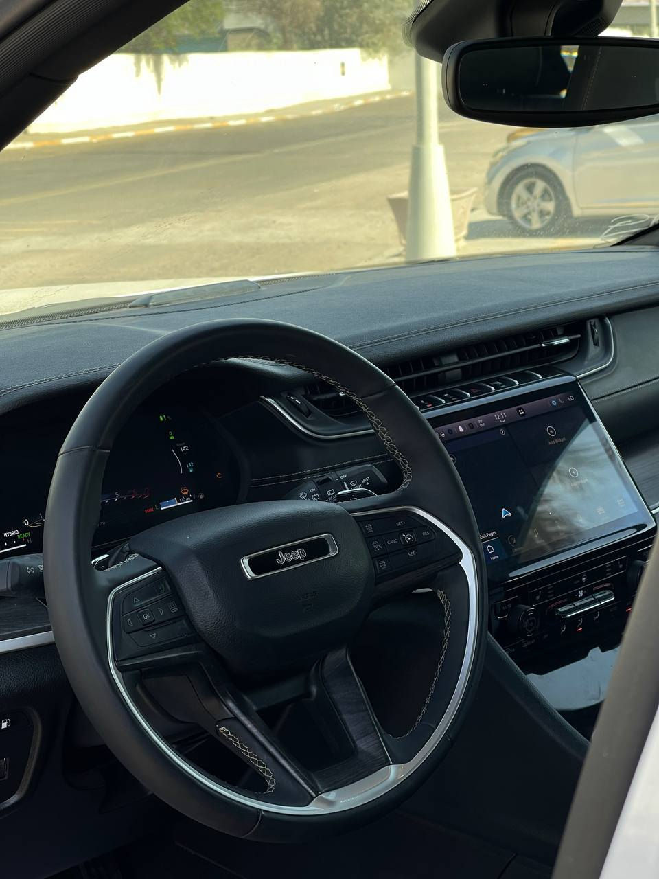 جيب كراند شيروكي ( 4xe هايبرد )
Jeep Grand cherokee  2024

محرك : 2000 تيربو +هايبرد +كهرباء
ماشية : ٣٧ الف 
ضررها : (قطعه وحده مبدل نفس لون)

حاله الايرباك : سليم 💯

المواصفات :
 
لمتدد 

١- بانوراما 

٢- بصمة تشغيل وابواب وتشغيل عن بعد

٣- صندوق كهرباء 

٤- مقاعد جلد + كهرباء + خزن ميموري

٥- تدفئة سترين + مقاعد

٦- خمسة راكب 

٧- رادار 360 درجة 

٨- تحديد مسار 

٩- حساسات خلفية 

١٠- تبريد قطعتين 

١١- خمس انضمة قيادة 

١٢- دفع رباعي. 

١٣- كير موس 

١٤- هاند بريك بصمه 

١٥- شفتات ستيرن 

١٦- لايتات لد 

١٧- هيترات في الكشن 

١٨- كيبل شحن اصلي مع السيارة 

١٩- ستيرن كهرباء +فول تحكمات 

٢٠- سستم صوت و دمام خلفي 

السعر : 348$

مكان السيارة بغداد 

رقم الهاتف : ***********
