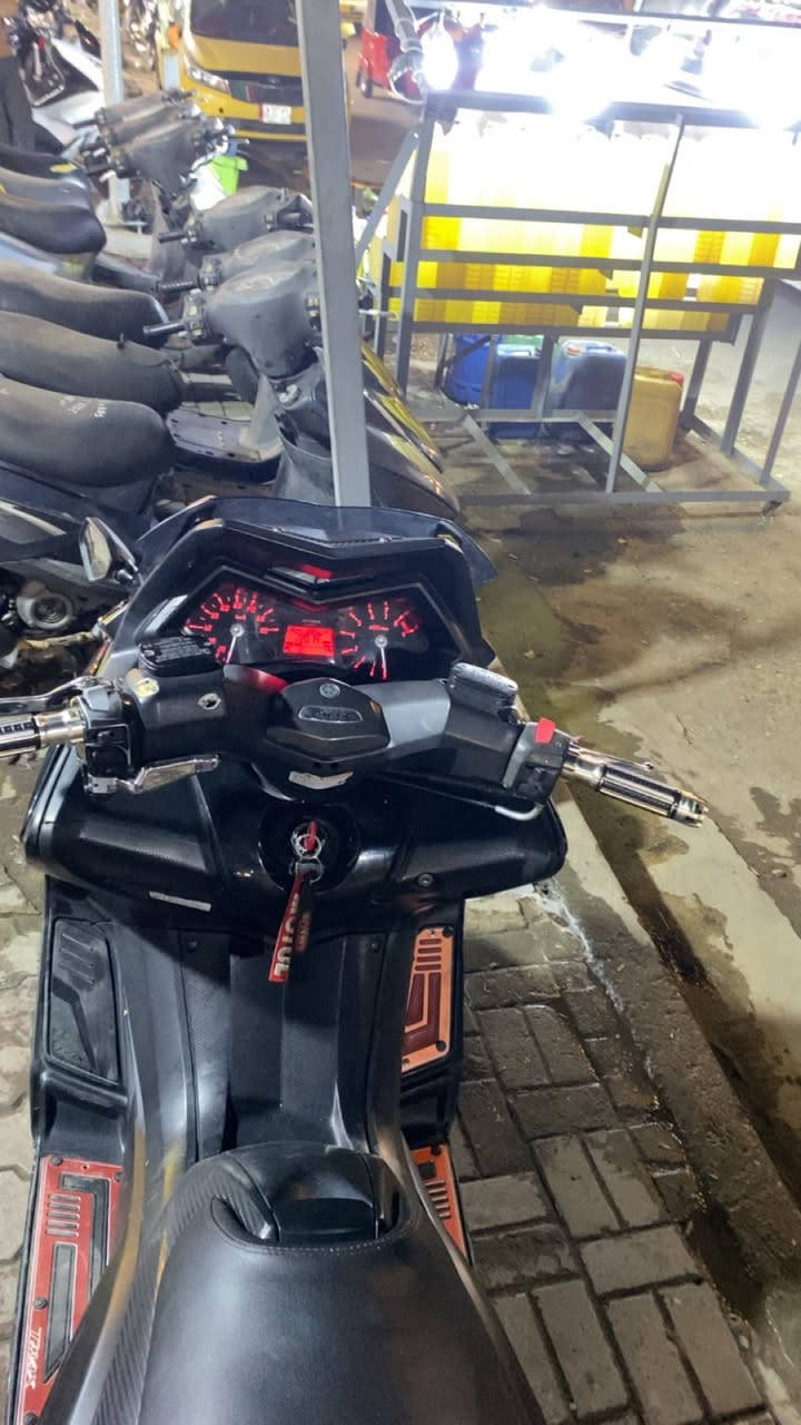 سلام عليكم تي ماكس 2014. العنوان الورفلي سعر 30 وبيهة مجال  الهاتف ***********
