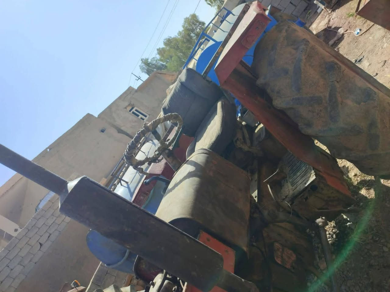 عنتر 71 نضيف محرك مجفت جديد 
تايرات نص عمر پم ونوزل نضيف
نگرة سلف هودرليك شغال
جهاز رفع شغال جهاز تبانة شغال العنوان كركوك ناحية الرياض 
للاستفسار الاتصال على رقم
‏‪***********‬‏
