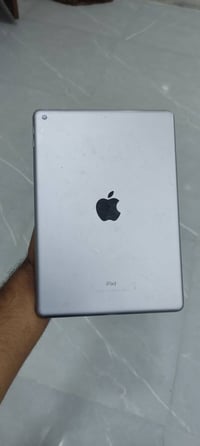ايباد ٥ برو
