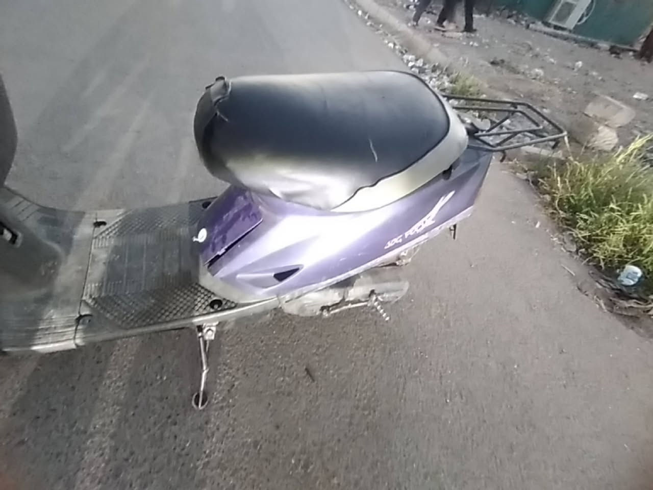 للبيع ماطورشرط هندرواحديشتغل درعونظيف تحريكا ومعدل شاصي شرط مكينه شرط خرسه وايرمانيه كلها شغاله حتى سلف شغال سعرو(١٥٠)شاري يخابرني بس(***********)(***********)
