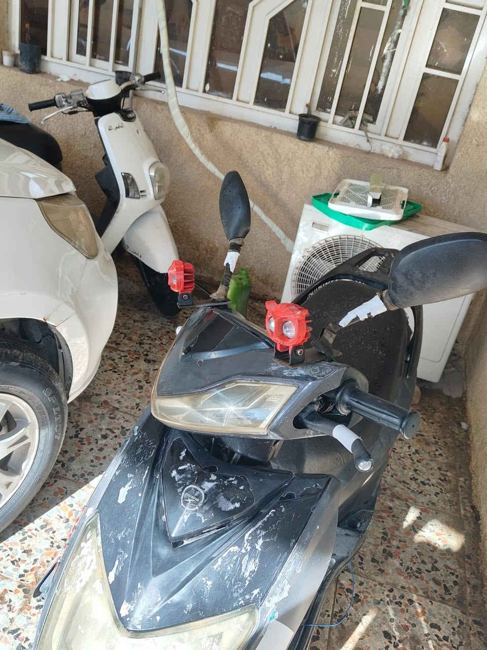 سلام عليكم سكنس صناعه تايوان محرك مكفول لايتات زنون قوي الدراجه كفره مكسور ابيع على وضعها مكاني الكوت السعر خاصص
***********
