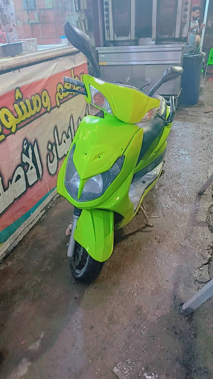 سلام عليكم سكنس فحل ياباني دراجه حلوه و مصبوغه جماليه مكينتهه ما ملعوب بيهه نكره بكل وكت دراجه حلوه و نضيفه ما نقصهه شي سكن دوره رقم صاحب الدراجه
سعر 750 و بيهه مجال حك جيه
‏‪***********‬‏
