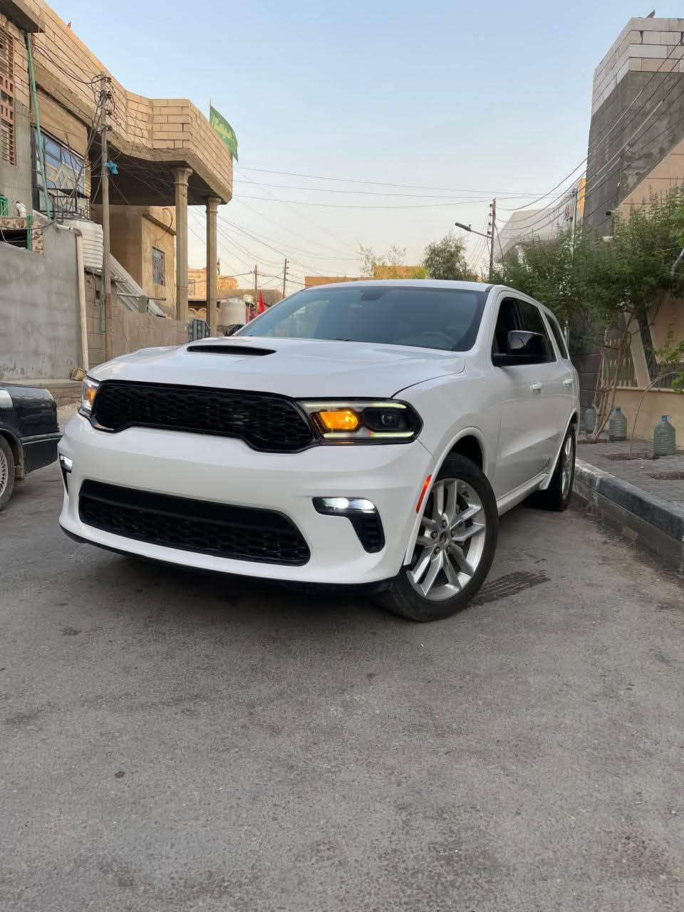دوج دورنكو 2023 GT بيع فقط
لون ابيض
محرك 3600 v6
اضائة زينون
كامره خلفيه
حساسات خلفيه
صندوق كهرباء 
7 راكب
داخل اسود مخمل
تدفئة كراسي وستيرن
مثبت سرعة 
مودات قيادة سبورت وايكو
كرسي السايق كهرباء 
ايرباك دركه ودشبول
ماشية 33000 ميل
السياره بدون رقم 
مكان السيار بصرة
السعر : 280 وقابل للتفاوض
للتواصل : ***********
